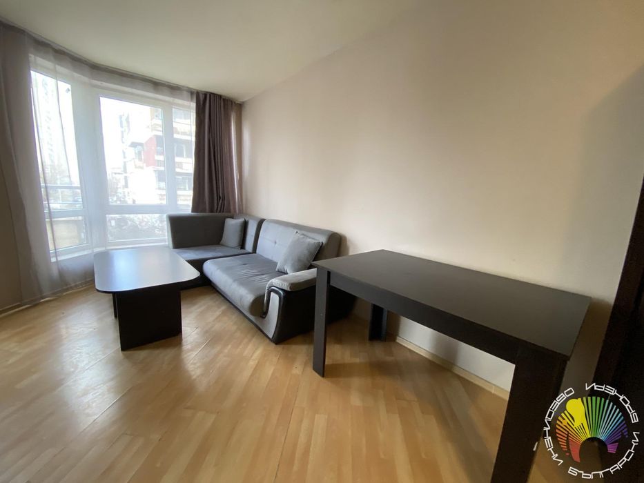 Дава се под наем Тристаен апартамент в Бургас, Славейков - 85 кв.м за 459 € - Снимка #1