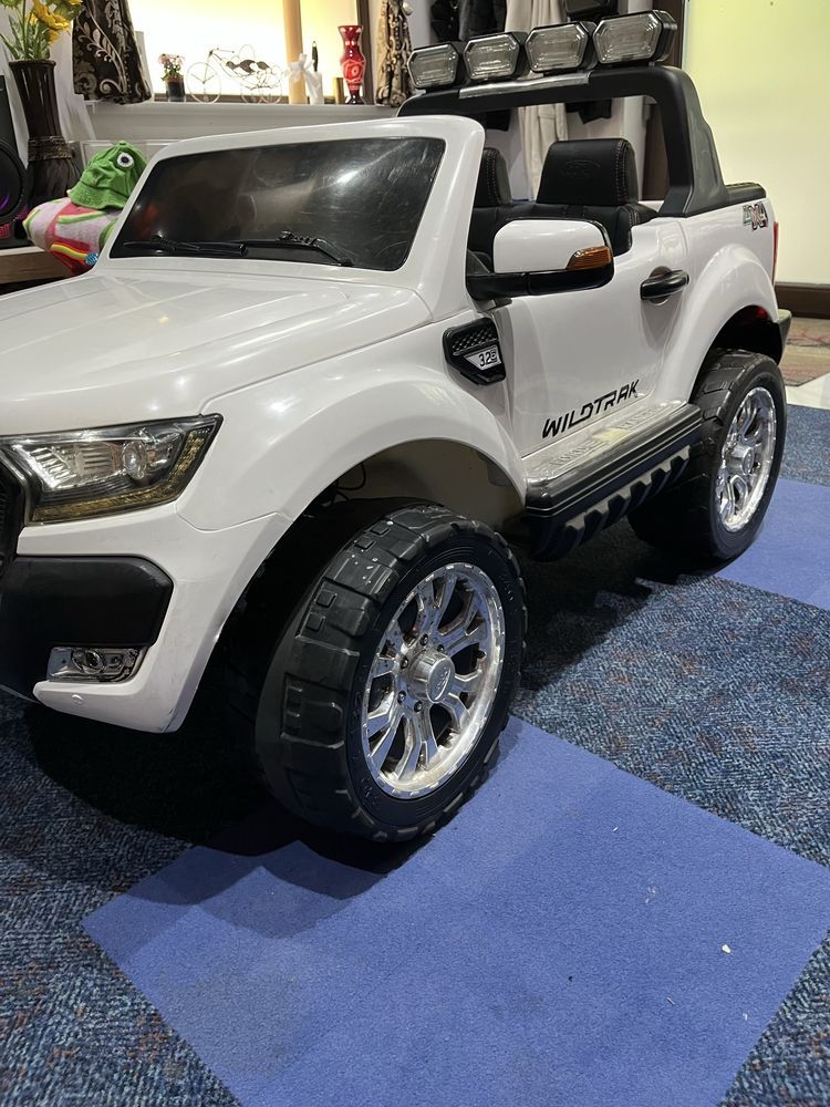 Masinuta electrica Ford Ranger Wild trak 4x4