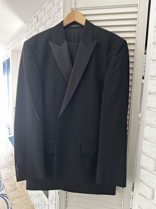 Costum barbatesc Dinasty