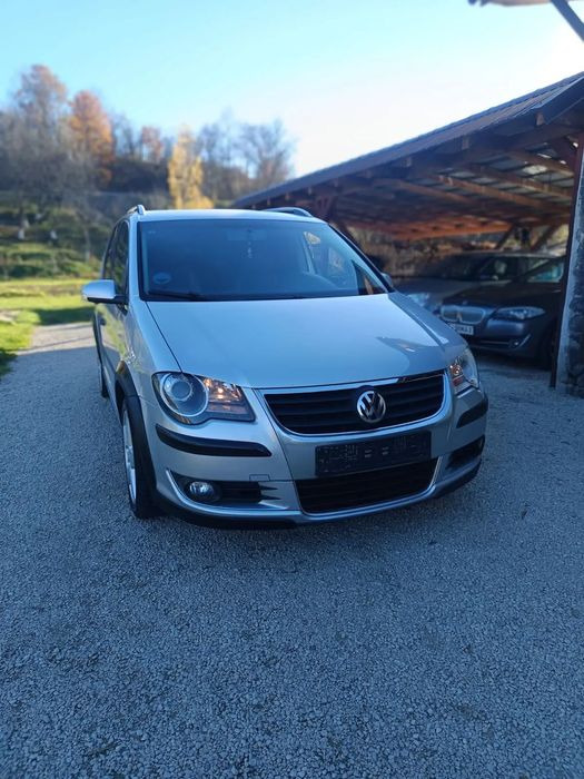 Volkswagen Touran Import Germania , 7 locuri , nu necesita nici o investiție.