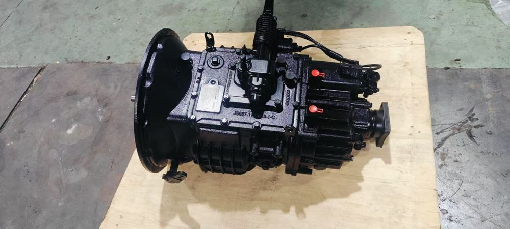 Howo sinoturk 10 tonalik karobka rabochi bor aybi yuq zapchast yangi