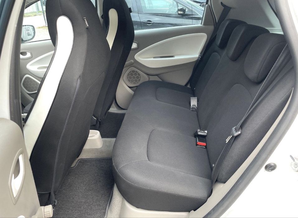 Renault ZOE Life – 2015 – 52600km – Baterie inclusă – 100% Electric