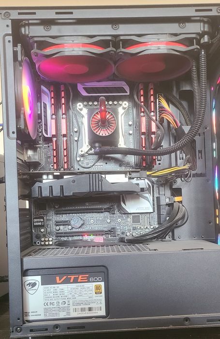 Personal Kompyuter sotiladi Core i7 5820