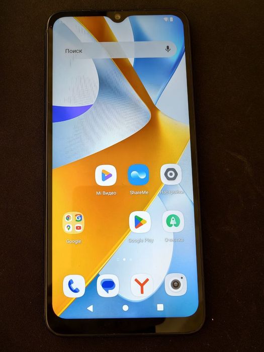Продам телефон Pocco C51