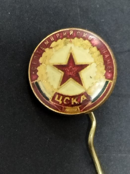 Лот значки на български футболни отбори