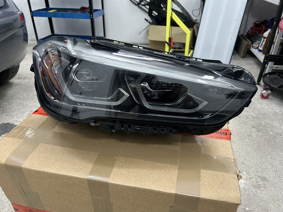 BMW x1 F48 Фар Full adaptive LED