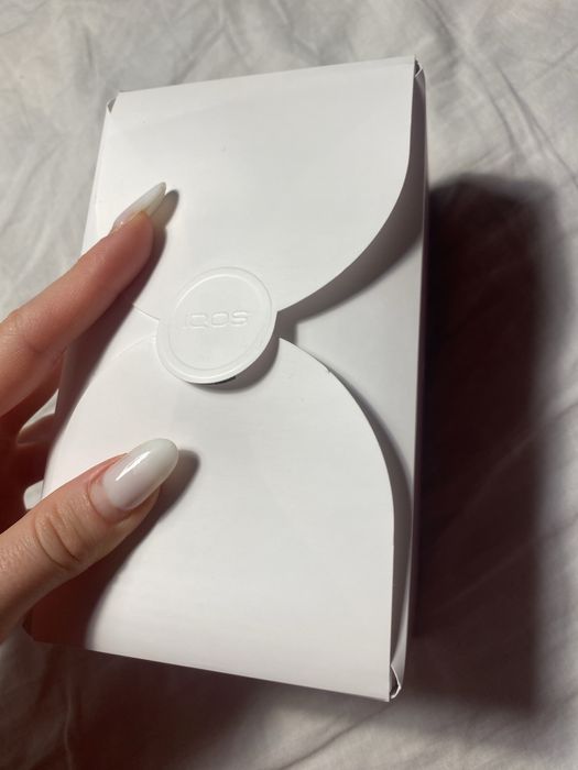 Iqos Iluma One in cutia originala