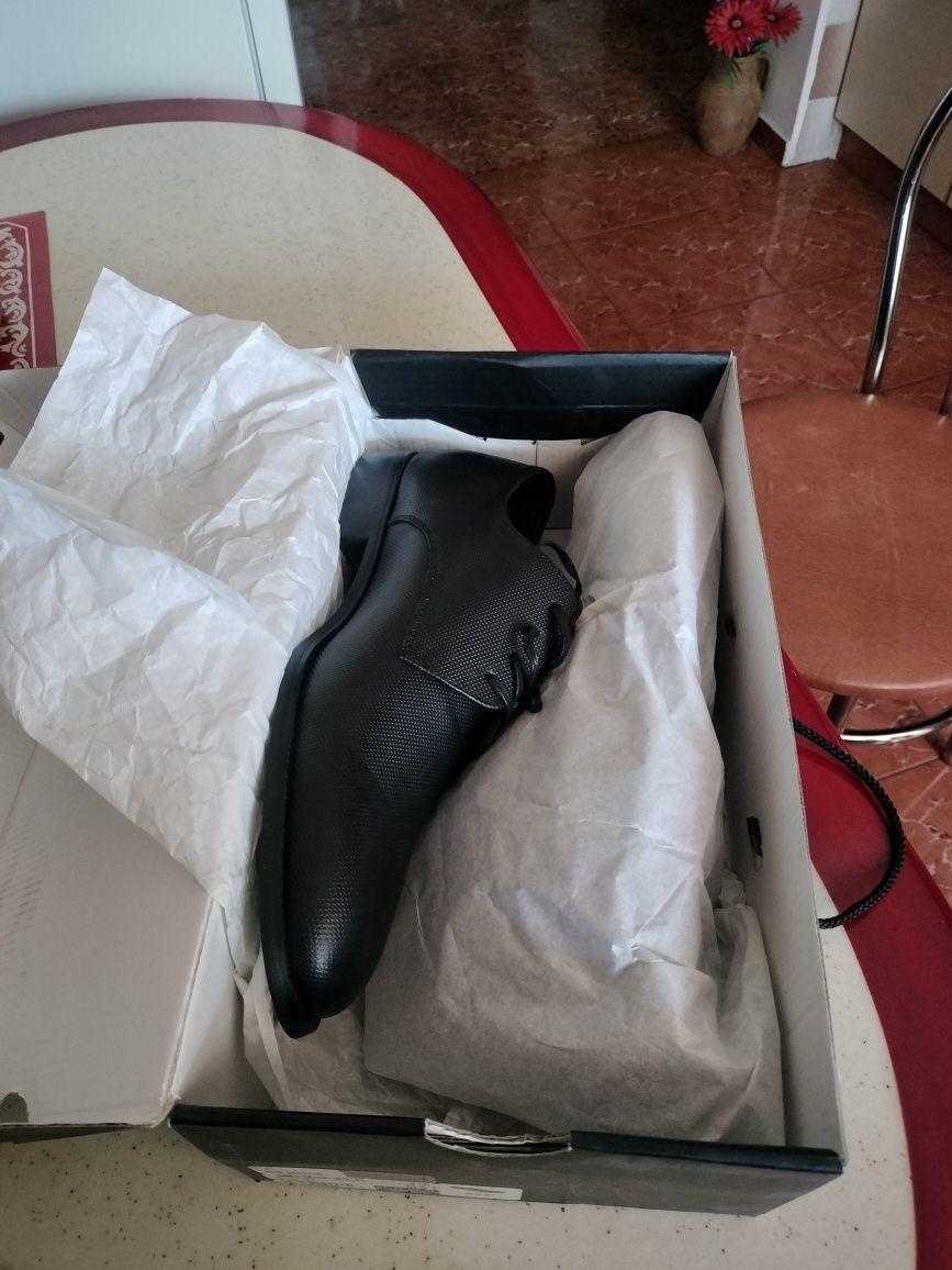 Pantofi piele de la ALDO