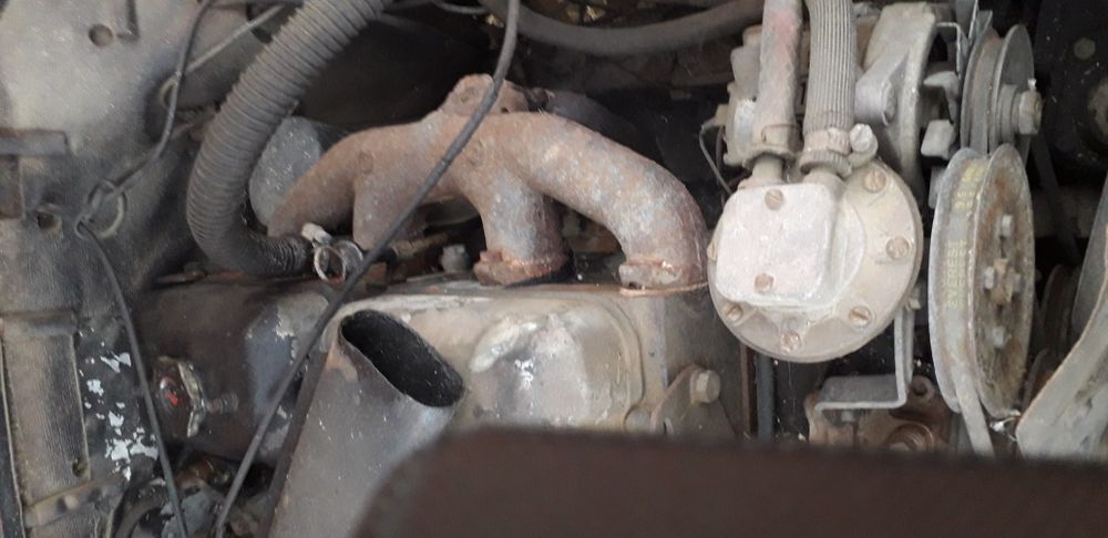 Motor fiat in patru pistoane