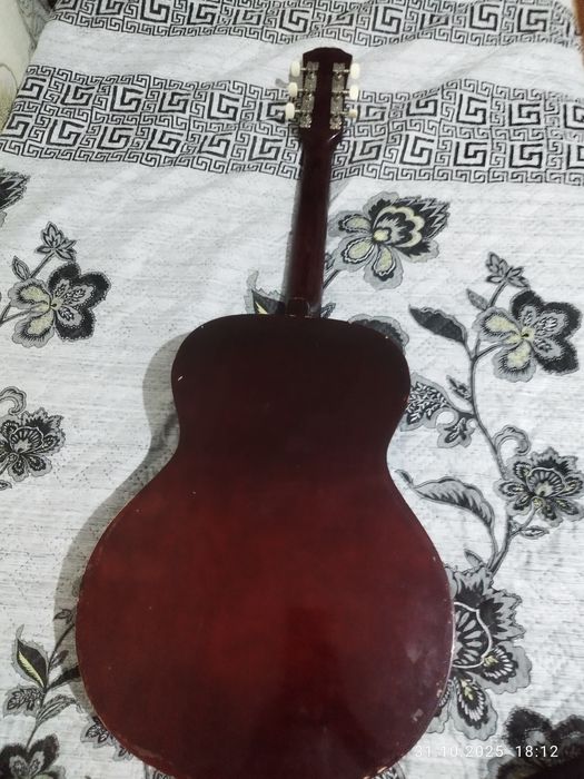 Гитара жақсы сапада