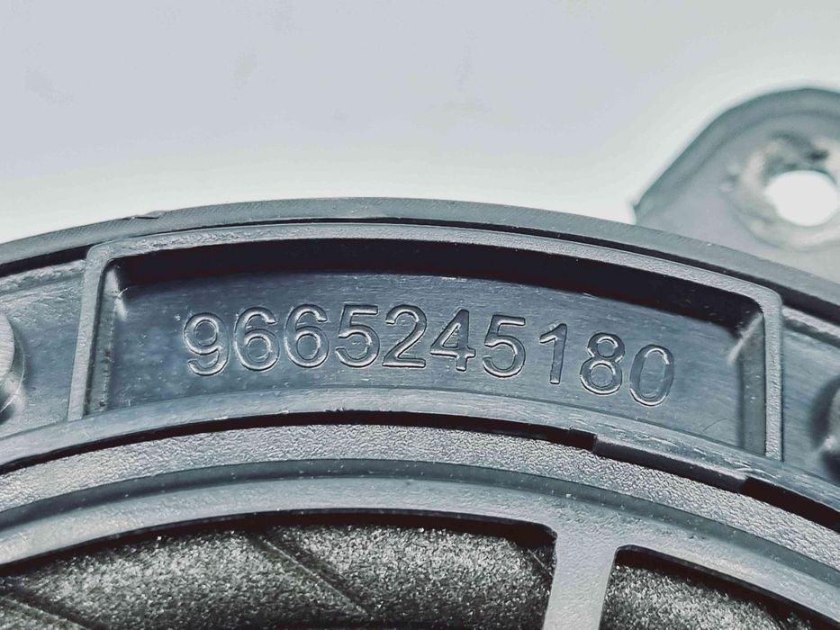 Boxa stanga fata Peugeot 3008 [Fabr 2009-2016] 9665245180