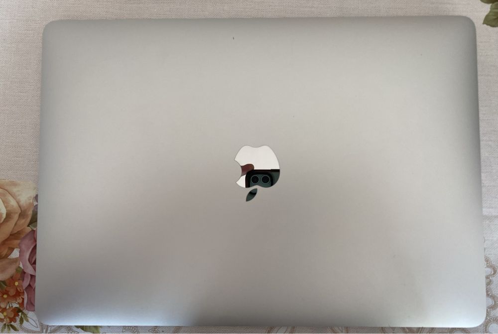 MacBook Air M1 8GB 256GB SSD