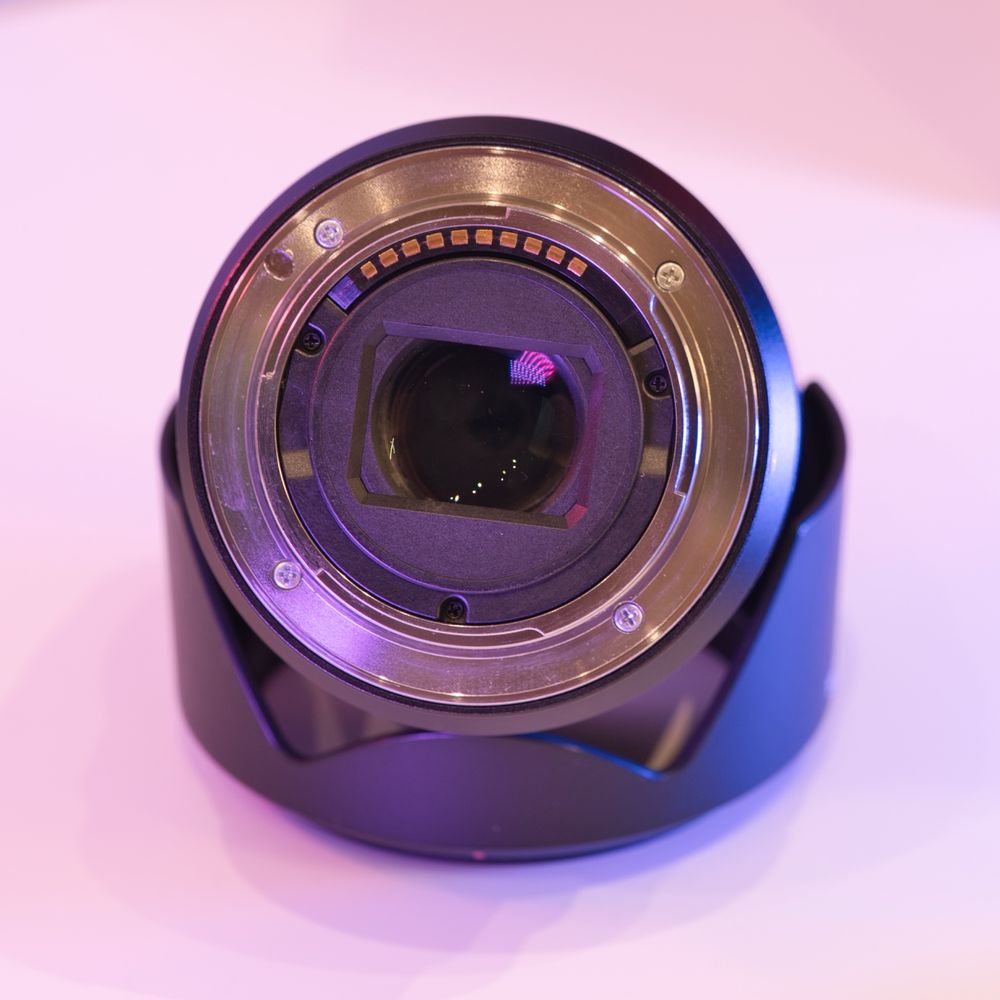 Обектив Sony Zeiss SEL 16-70mm f/4 Vario-Tessar T* E ZA OSS (SEL1670Z)