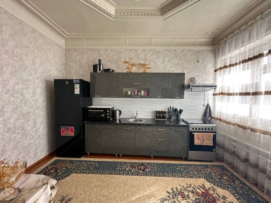 Shaxar markazidan Fayzli Honadon