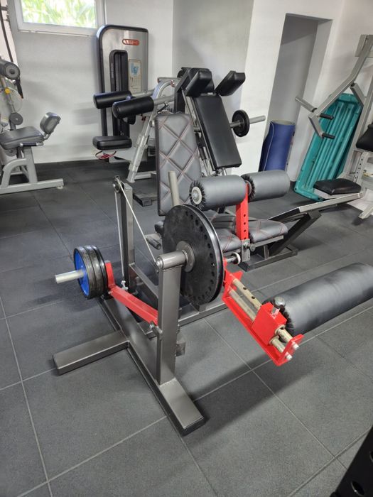 Aparat picioare / Extensii + flexii/ Leg extension + Leg curl !!!