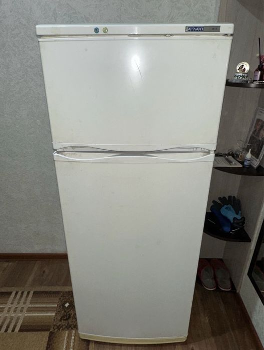 Продам холодильник
