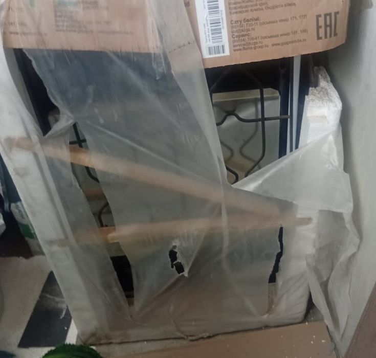 продам новую газ плиту