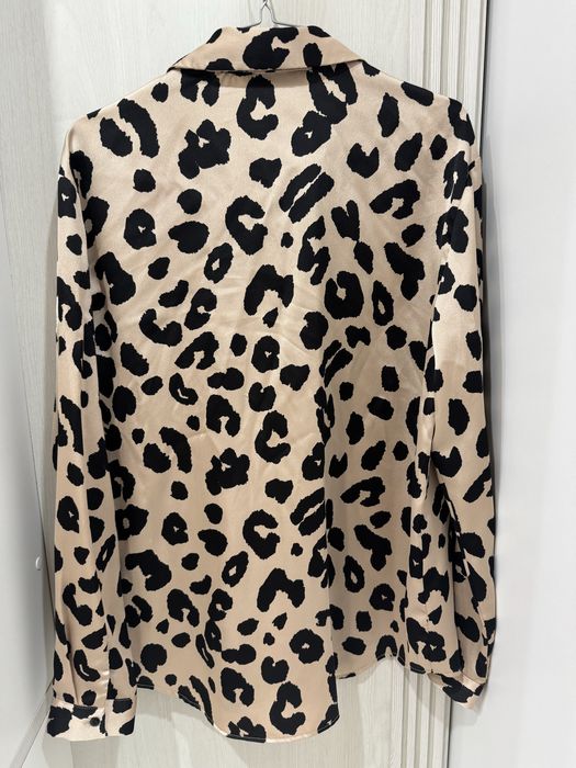 Продам женскую рубашку