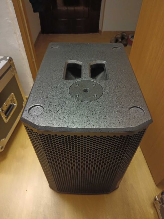 Vand dB Technologies SUB 612 2000 ron