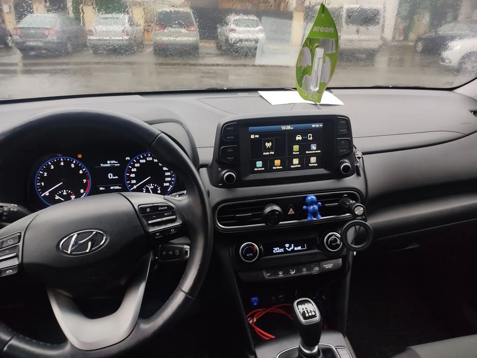Hyundai KONA Stare perfecta. Carte service la zi .Pret 14500 Euro negociabil