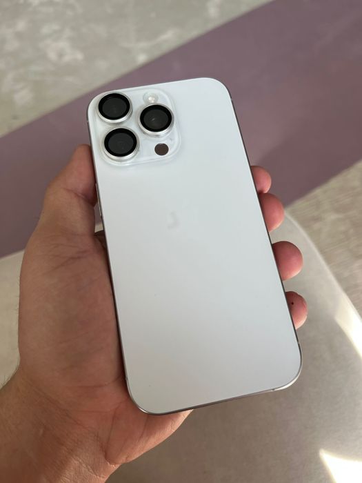 Iphone 16 PRO с гарантией