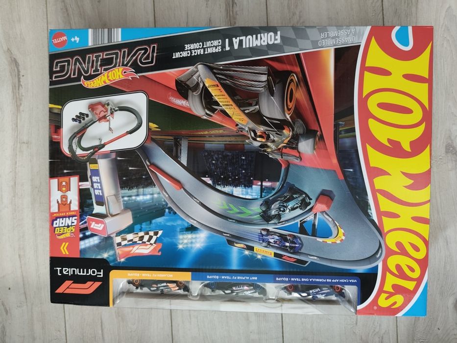 Set Circuit De Curse Formula 1 Cu Masinute, Hot Wheels, 100x10cm