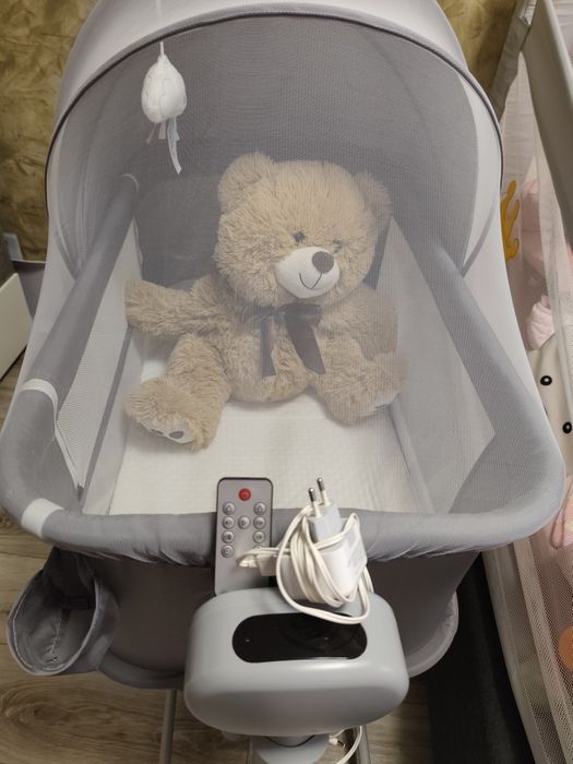 Pătuț cu sistem de legănare electric 3 în 1