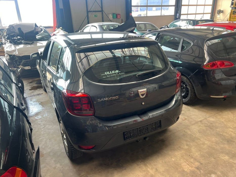 Дачия Сандеро 0.9турбо 2019г фейс,нави на части 48000кн