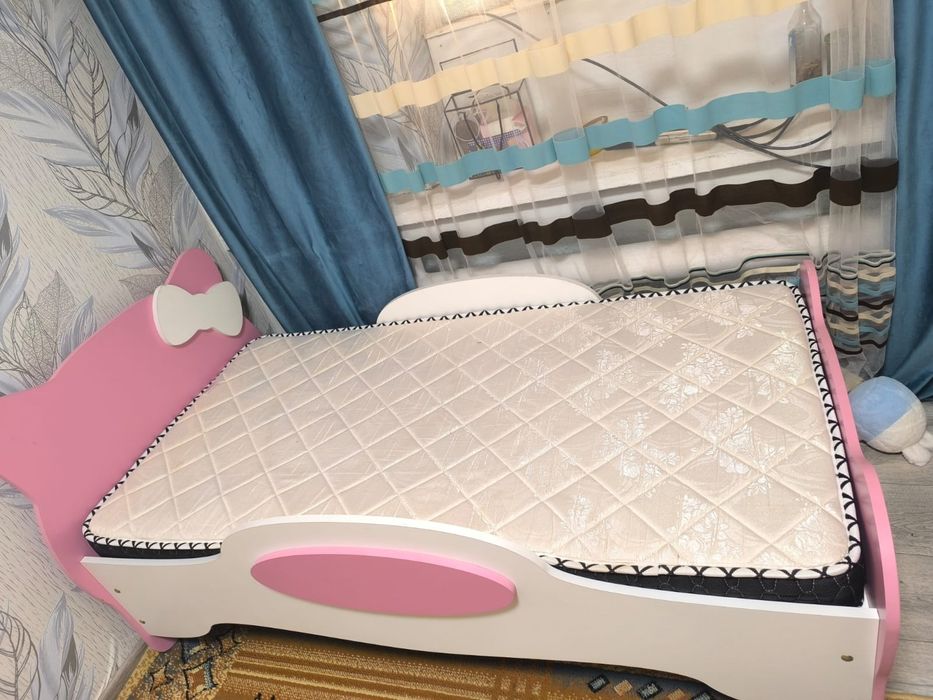 Детская кроватка 1.60*80см