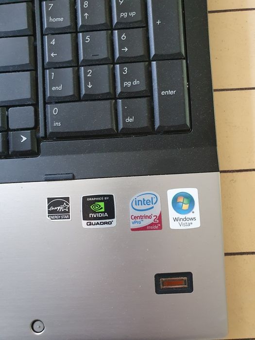 Лаптоп HP с Windows 7