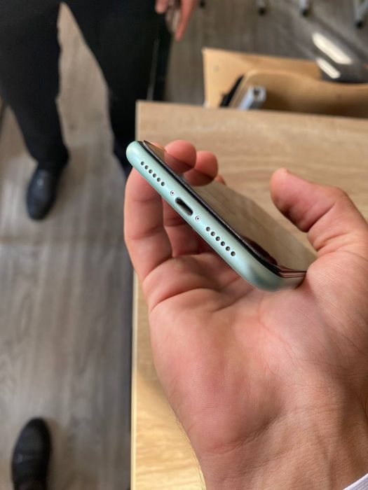 Iphone 11 ideal karobka dakument bo