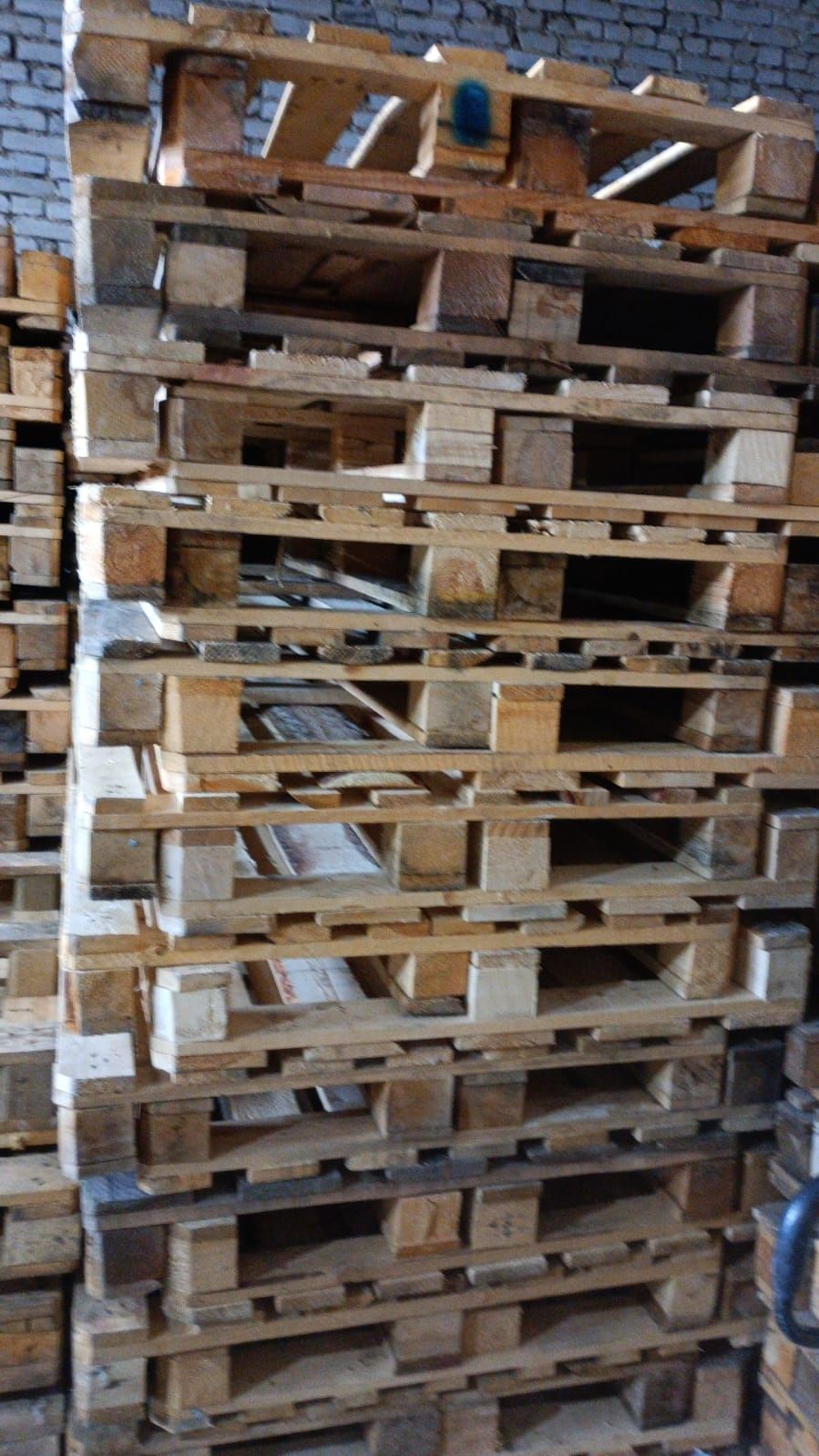 Продаем поддоны деревянные 120-100