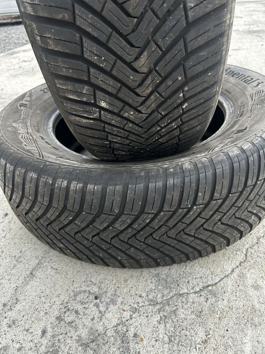 2бр Всесезонни гуми Continental 235/65R17