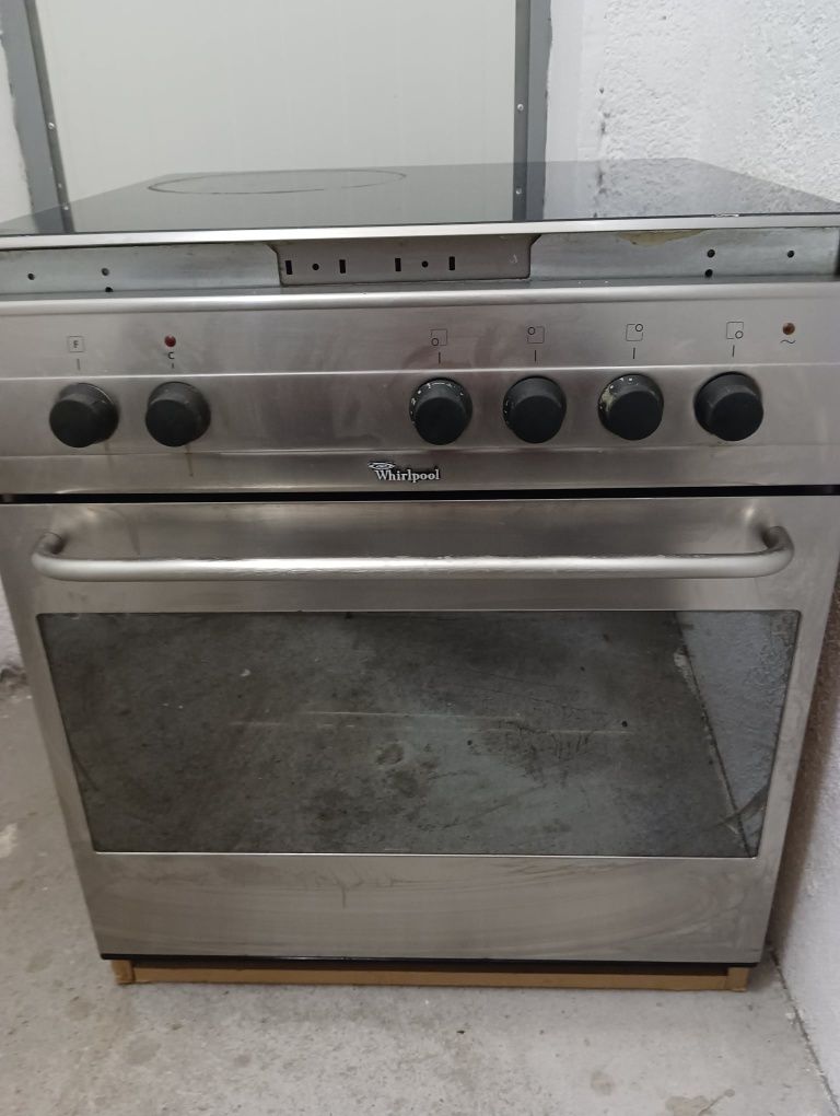 Готварска печка Whirlpool за вграждане