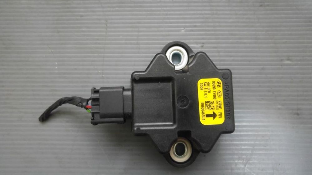 senzor acceleratie hyundai ix20 dupa 2011 95690-1y000