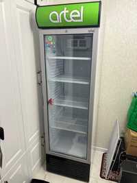 Холодильник витринный "Артеьь"
