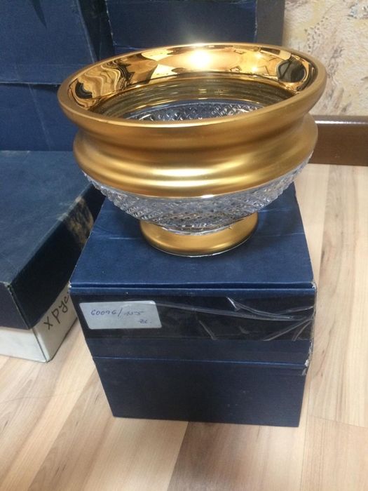 Хрустальная конфетница Богема чехия оригнал 100%