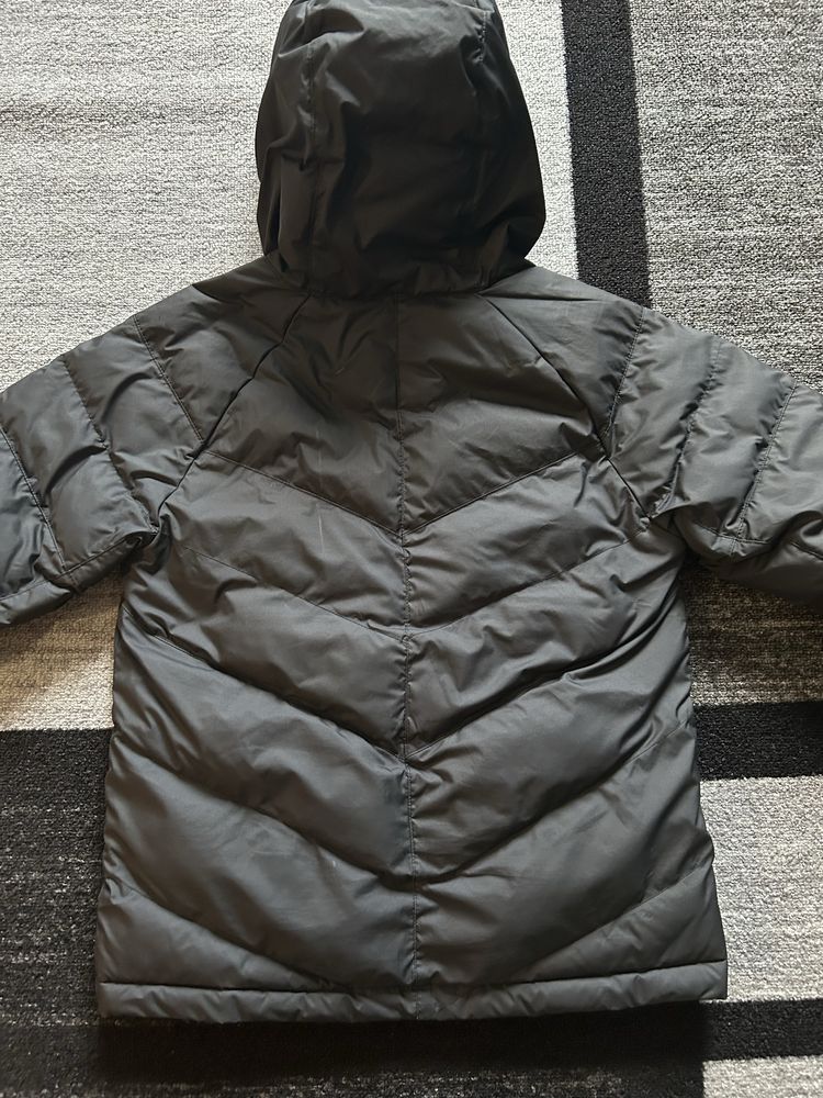 Оригинално яке на NIKE