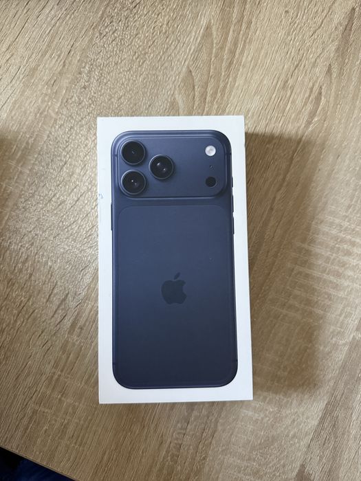 Iphone 17 pro max albastru urgent