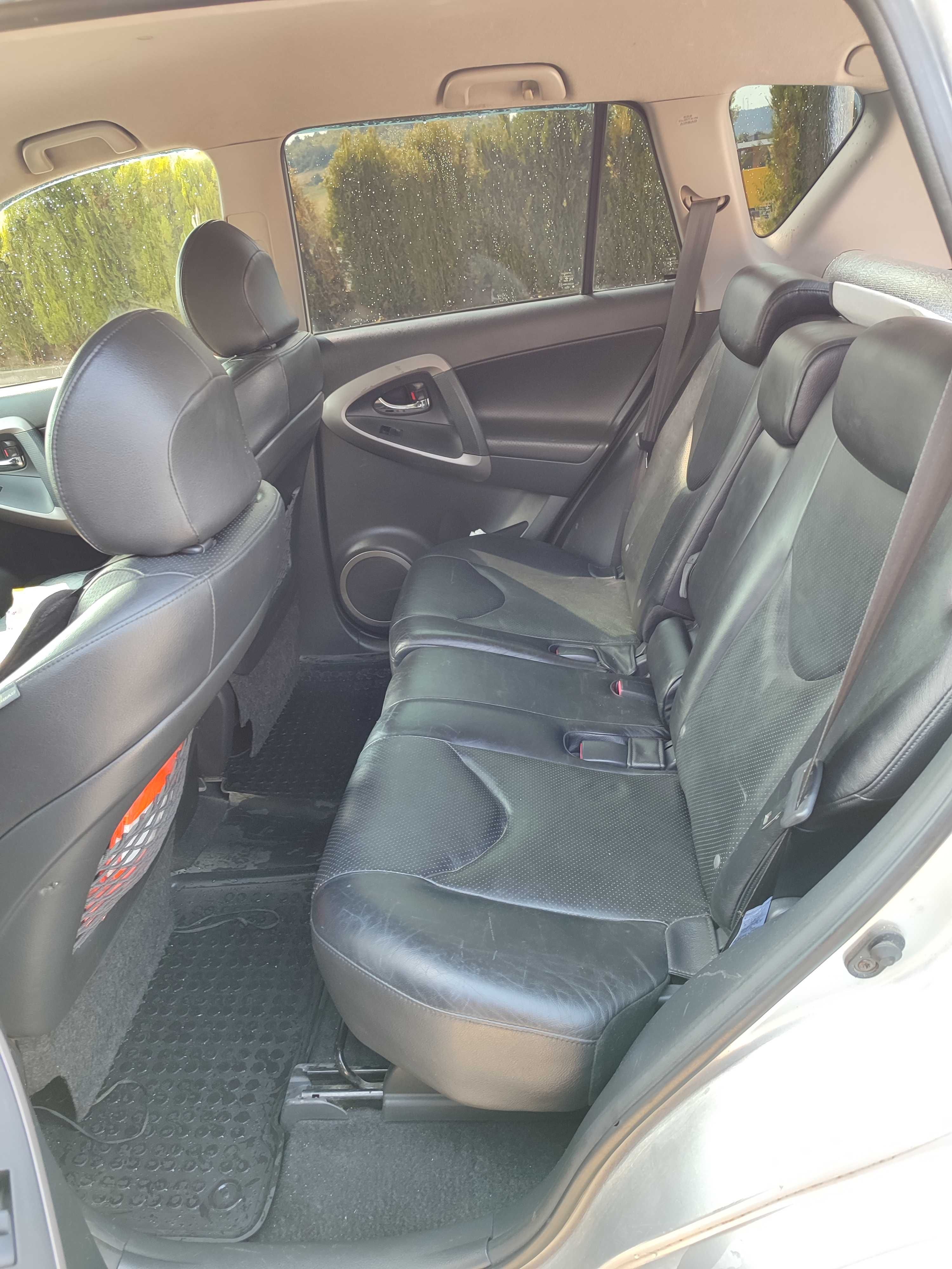Продавам Toyota RAV 4 2006 г.
