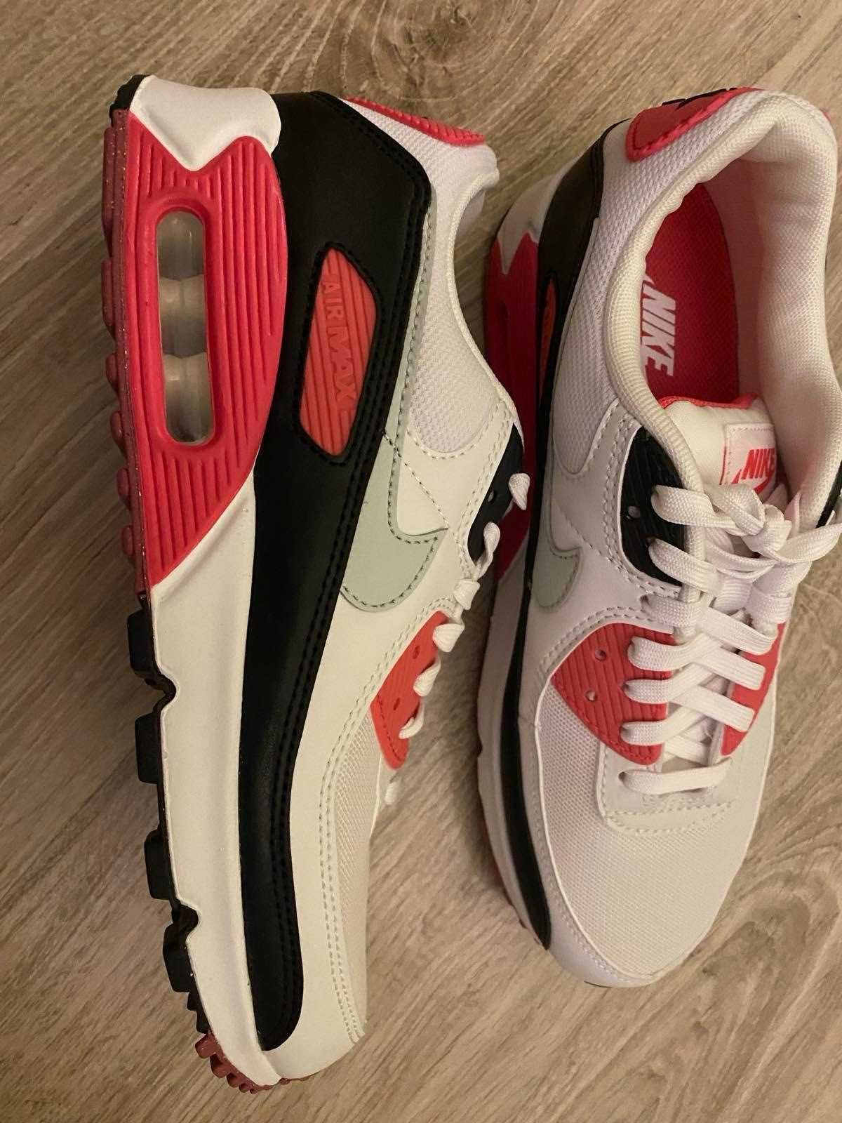 Nike Air Max 90 – чисто нови!