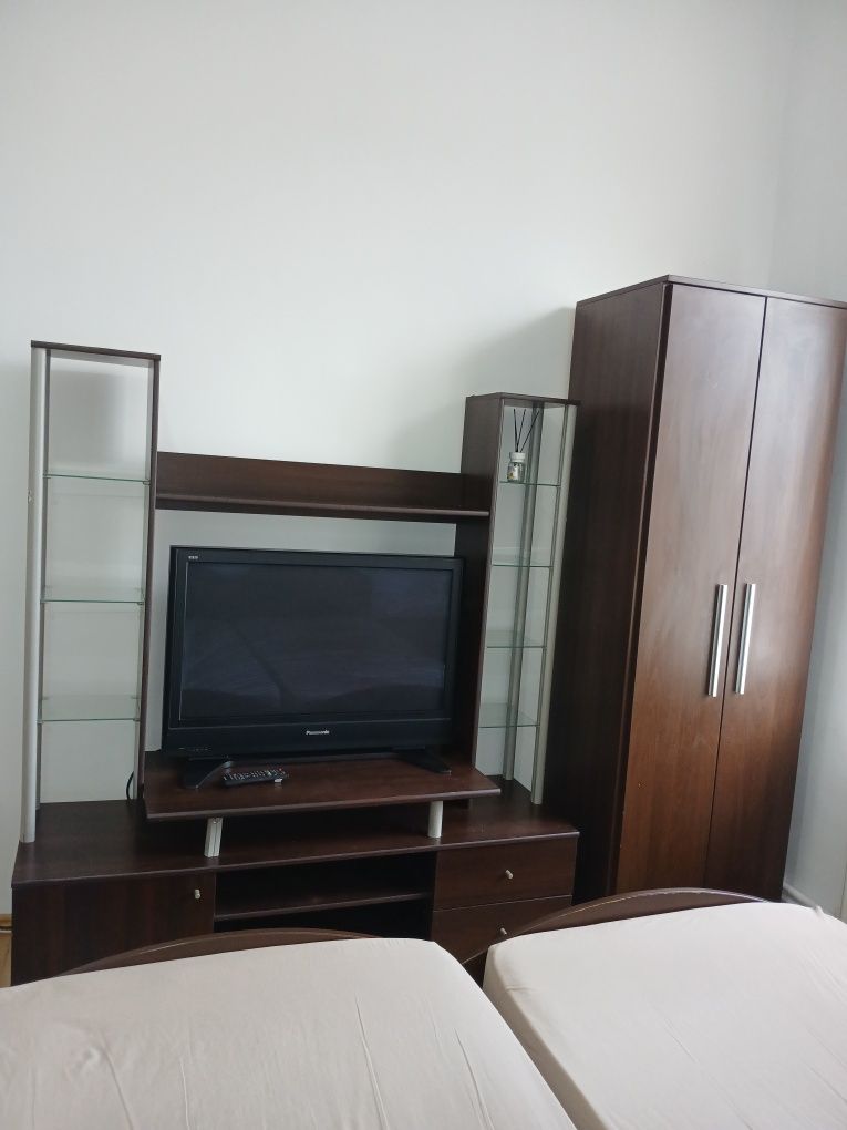 Particular închiriez garsoniera centru