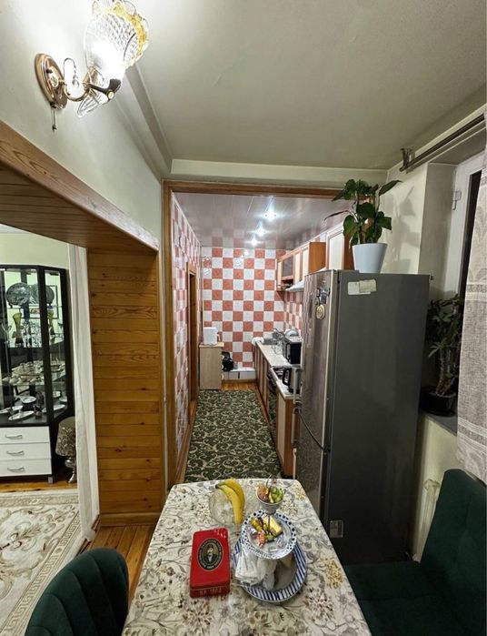 Хамза метро.  4комн. Кирпич.  75м2.  Чистая