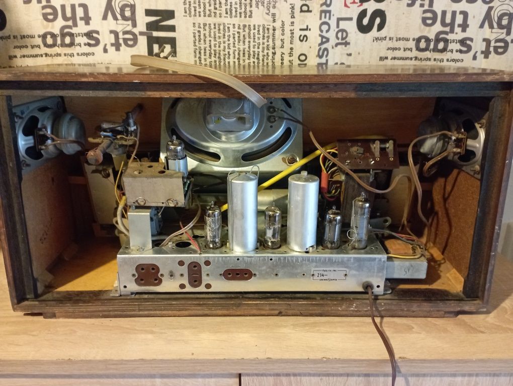 Старо лампово Радио "Loewe Opta"Truxa 1701w