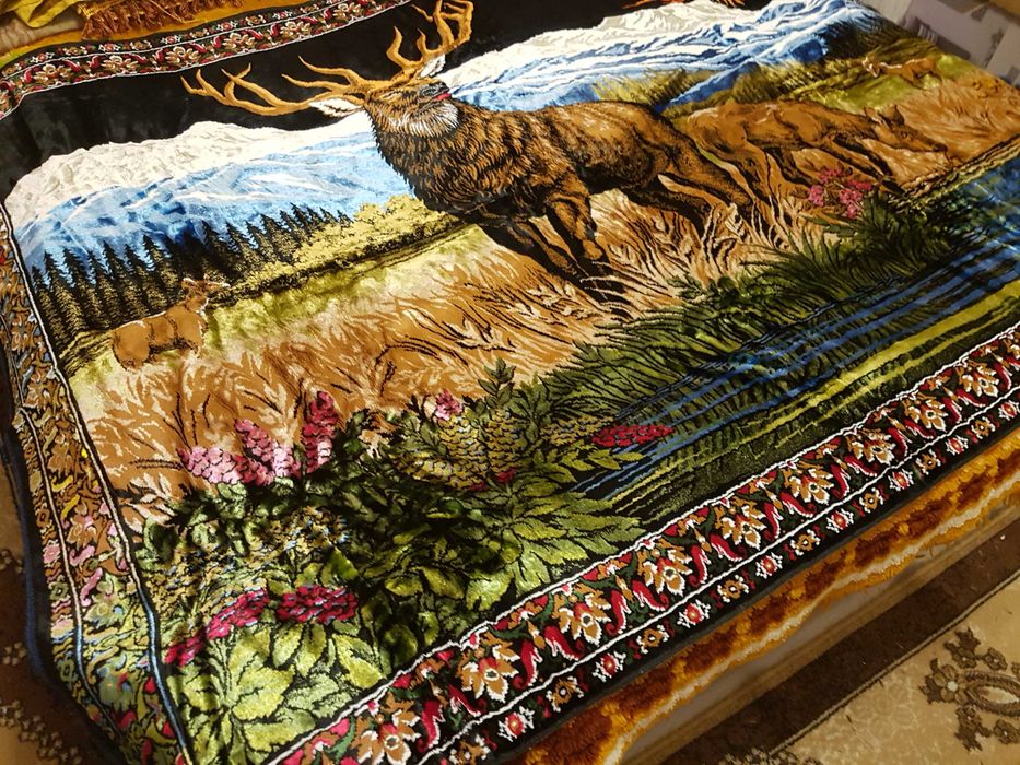 Винтидж антични плюшени покривки - изключително запазени!