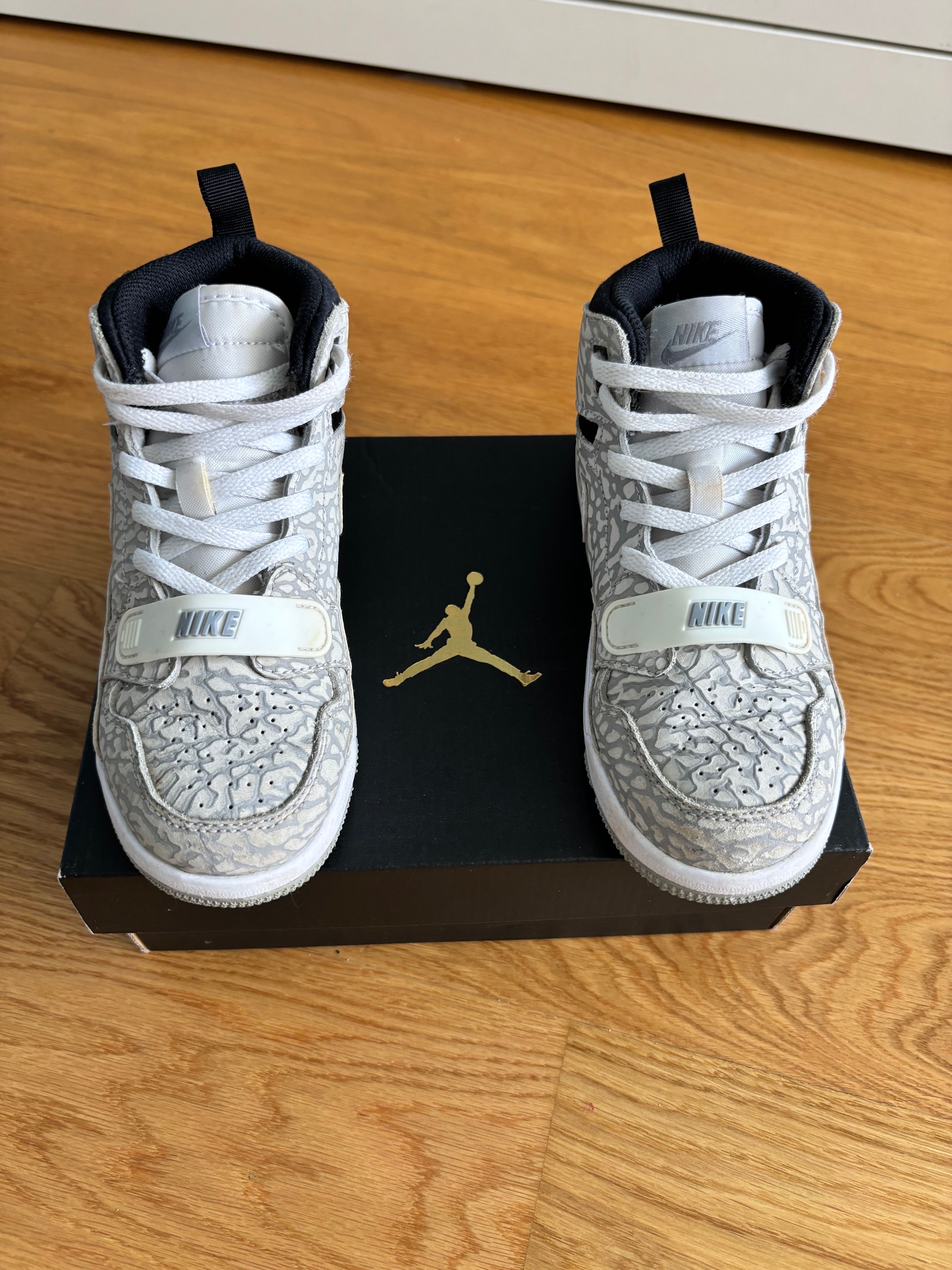 Nike Jordan кецове Legacy 31