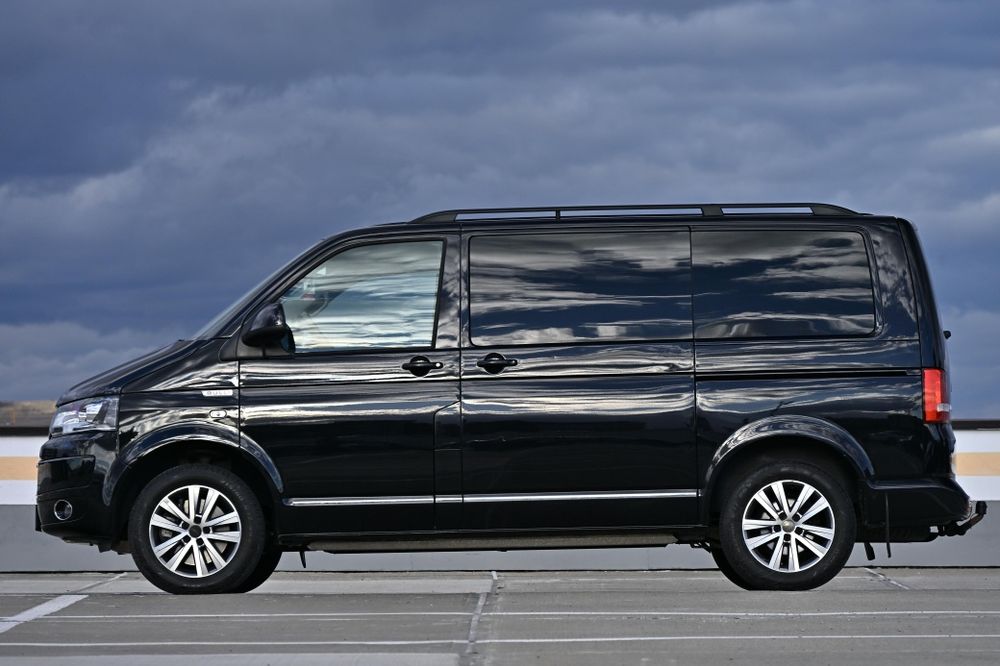 De vânzare urgent..Volkswagen Multivan 2.0 TDI 180cp 4x4 7 locuri Auto