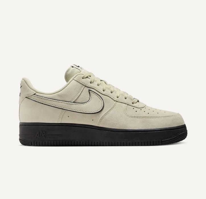 Nike Air Force 1'07 LV8