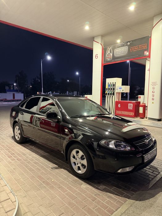 Chevrolet Gentra qora rang 2024 fevral salondan chiqgan