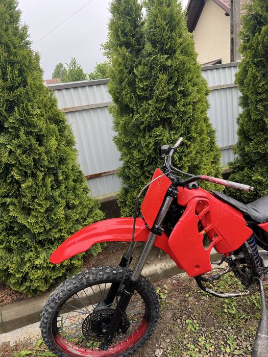 Se vinde cadru cross honda cr 250cc